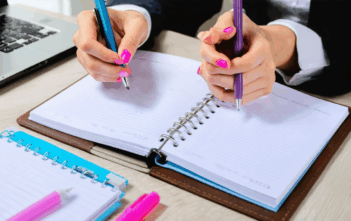 découvrez les stratégies essentielles pour planifier et réussir votre évolution professionnelle en 2026, en optimisant vos compétences et opportunités de carrière.