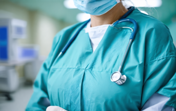 découvrez les pièges courants à éviter lors de l'achat de blouses médicales. apprenez à sélectionner des vêtements adaptés à votre profession, comptant sur des conseils pratiques pour garantir confort, sécurité et style.