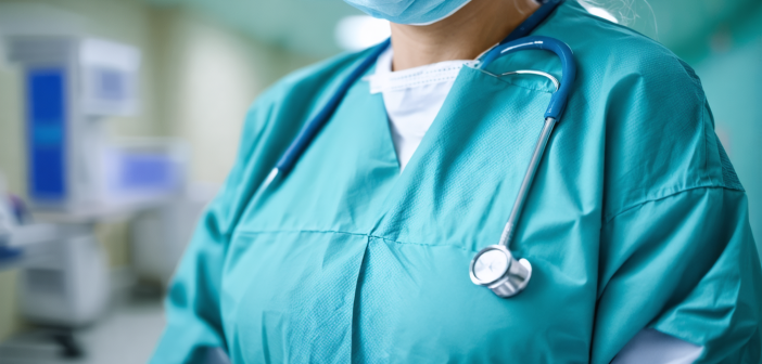 découvrez les pièges courants à éviter lors de l'achat de blouses médicales. apprenez à sélectionner des vêtements adaptés à votre profession, comptant sur des conseils pratiques pour garantir confort, sécurité et style.