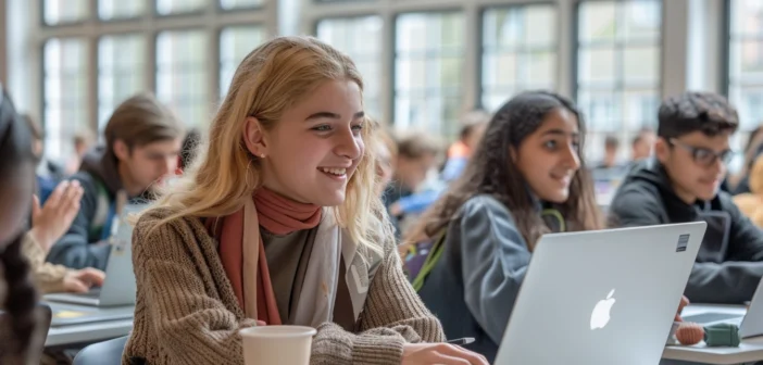 Explorer la langue néerlandaise à amsterdam : écoles prestigieuses et cours en ligne accessibles et efficaces
